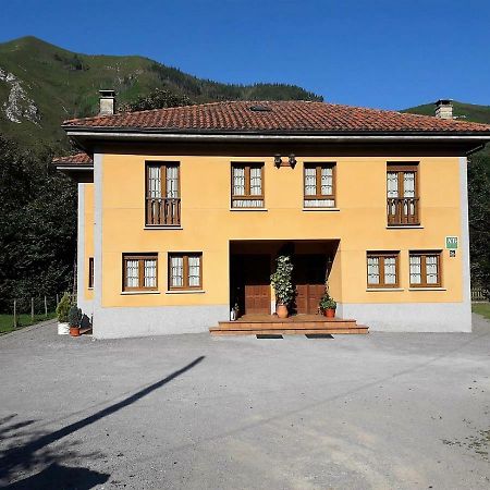 Villa La Vega Del Sella Onís Exterior foto