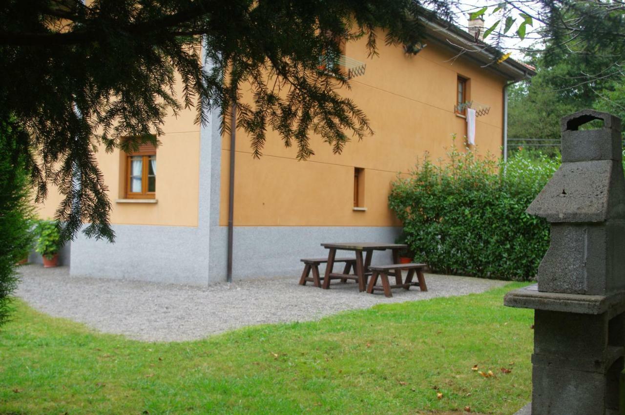 Villa La Vega Del Sella Onís Exterior foto